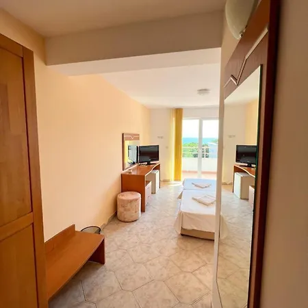 Hotel кристал Rawda