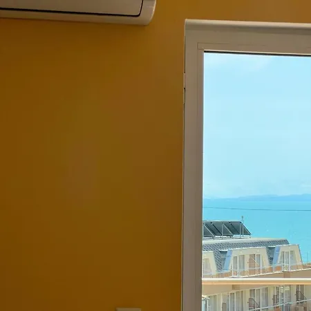 кристал Hotel Ravda