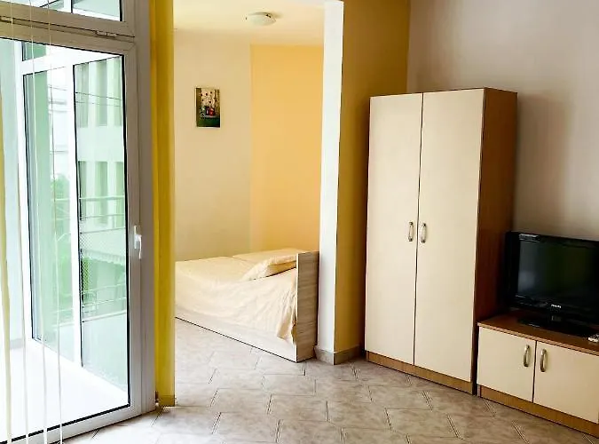 кристал Hotel