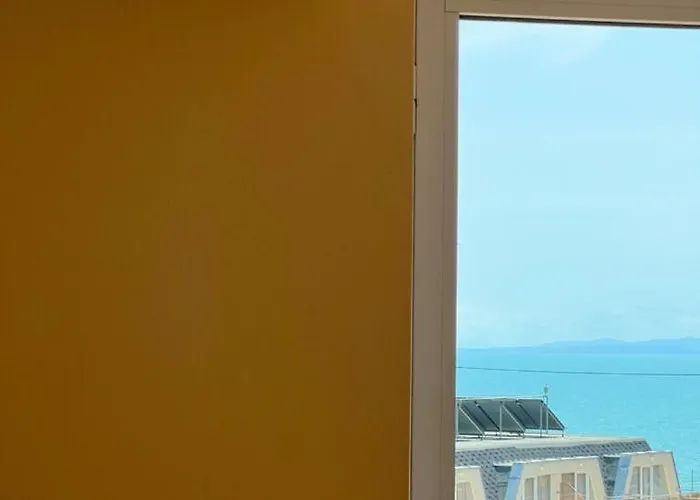 кристал Hotel Ravda